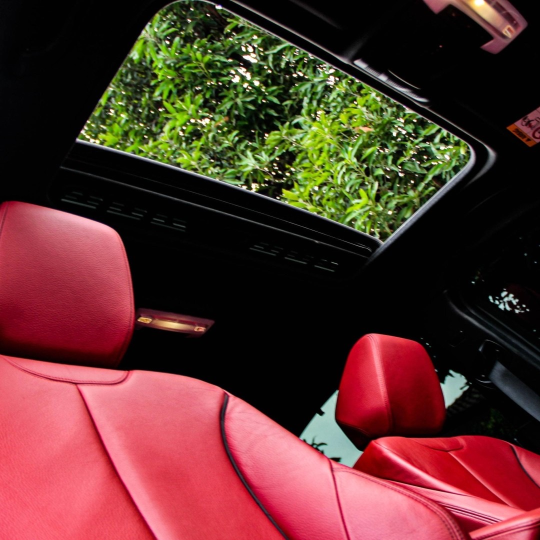 2018 BMW 3 Series F30 330e สีขาว (รูปที่ 6)