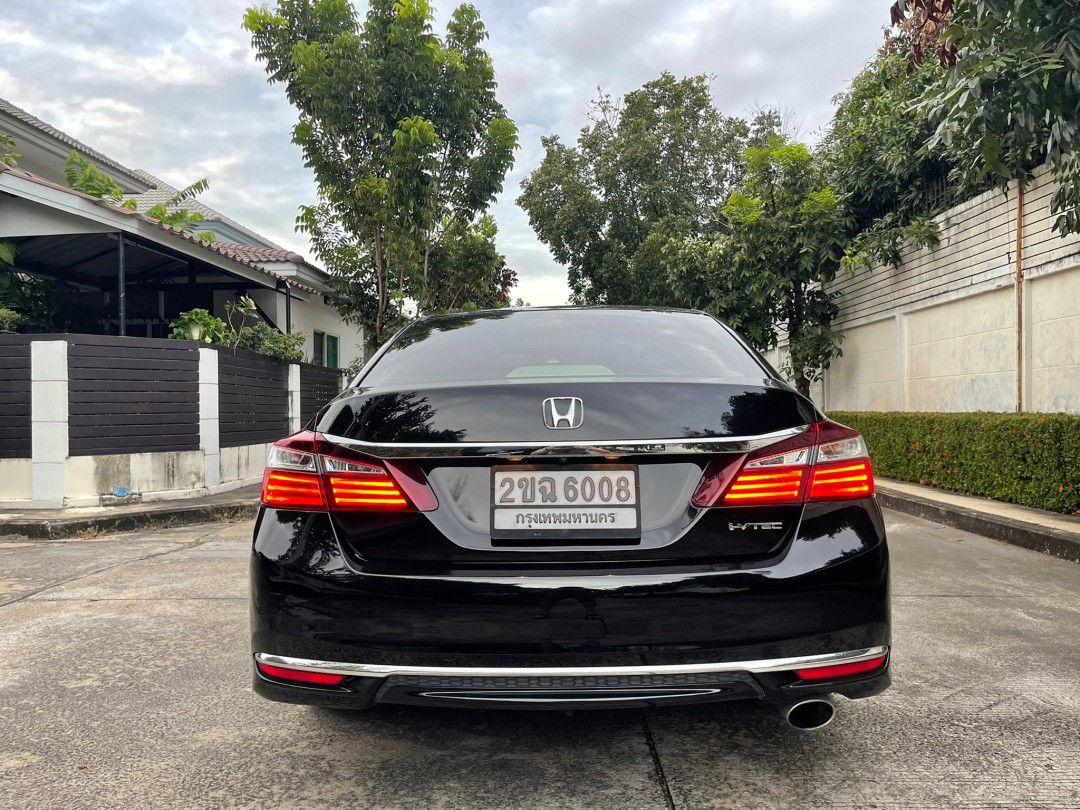 Honda #Accord 2.0 E ปี 2018 สีดำ ฟรีดาวน์ สดพร้อมโอน (รูปที่ 17)