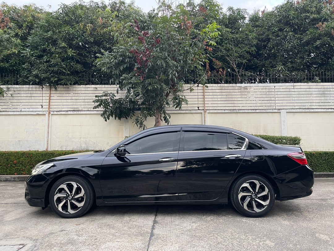 Honda #Accord 2.0 E ปี 2018 สีดำ ฟรีดาวน์ สดพร้อมโอน (รูปที่ 14)