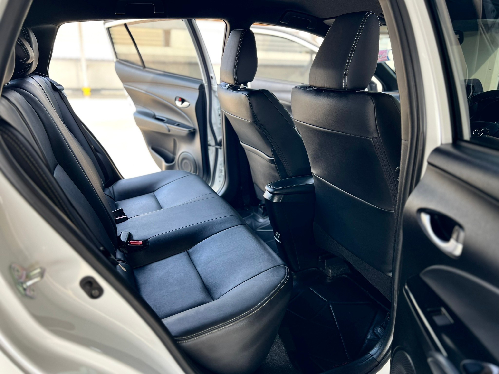 TOYOTA YARIS 1.2 Smart ปี2024 รถสวย เจ้าของมือเดียว ไมล์ 9,000 km (รูปที่ 4)