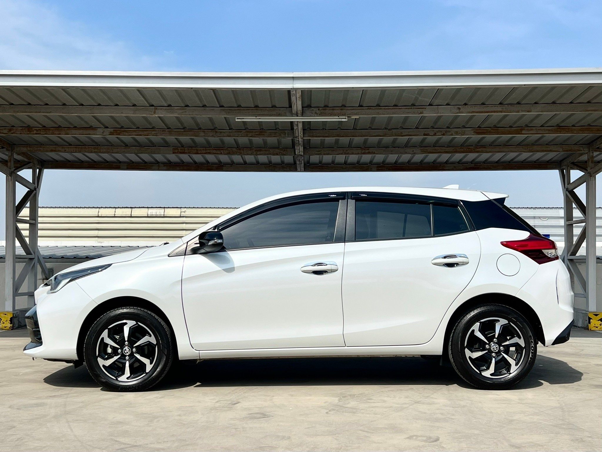 TOYOTA YARIS 1.2 Smart ปี2024 รถสวย เจ้าของมือเดียว ไมล์ 9,000 km (รูปที่ 13)