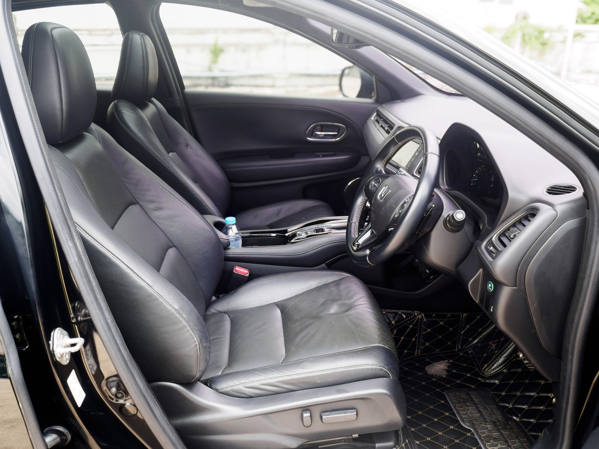 HONDA HR-V 1.8RS (รูปที่ 23)