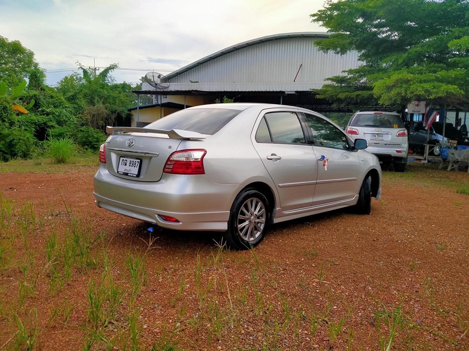 Toyota Vios ปี 2013 สีเงิน