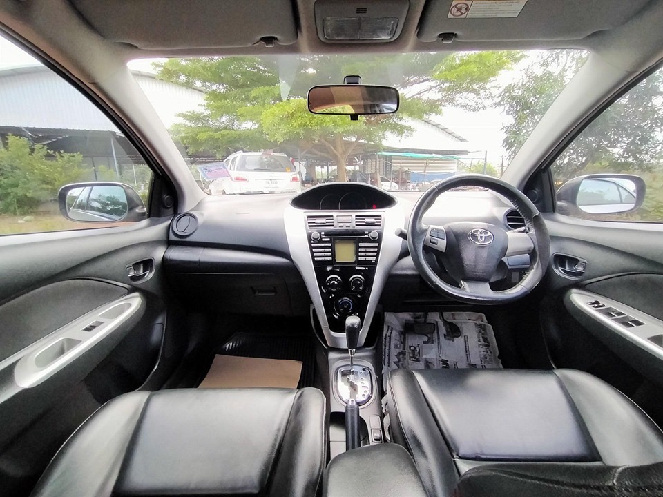 Toyota Vios ปี 2013 สีเงิน (รูปที่ 8)