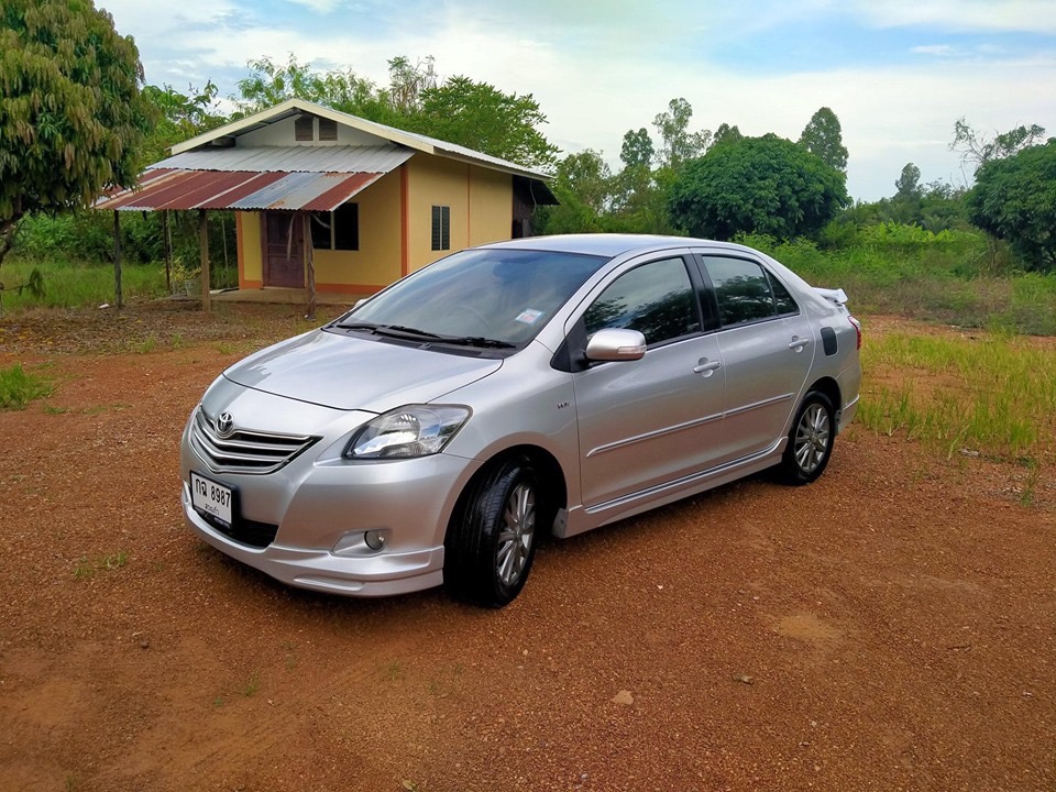 Toyota Vios ปี 2013 สีเงิน