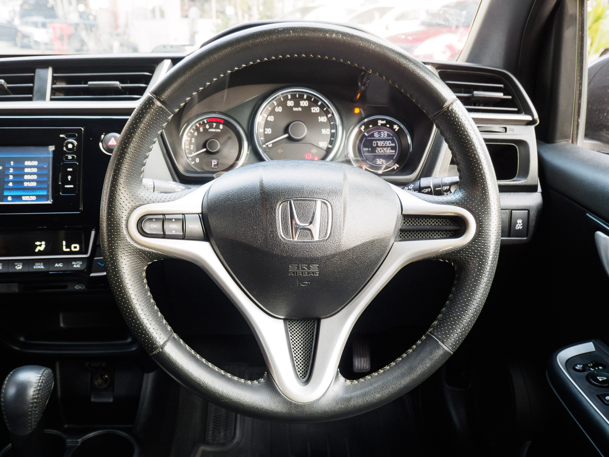 HONDA BR-V 1.5SV (รูปที่ 18)