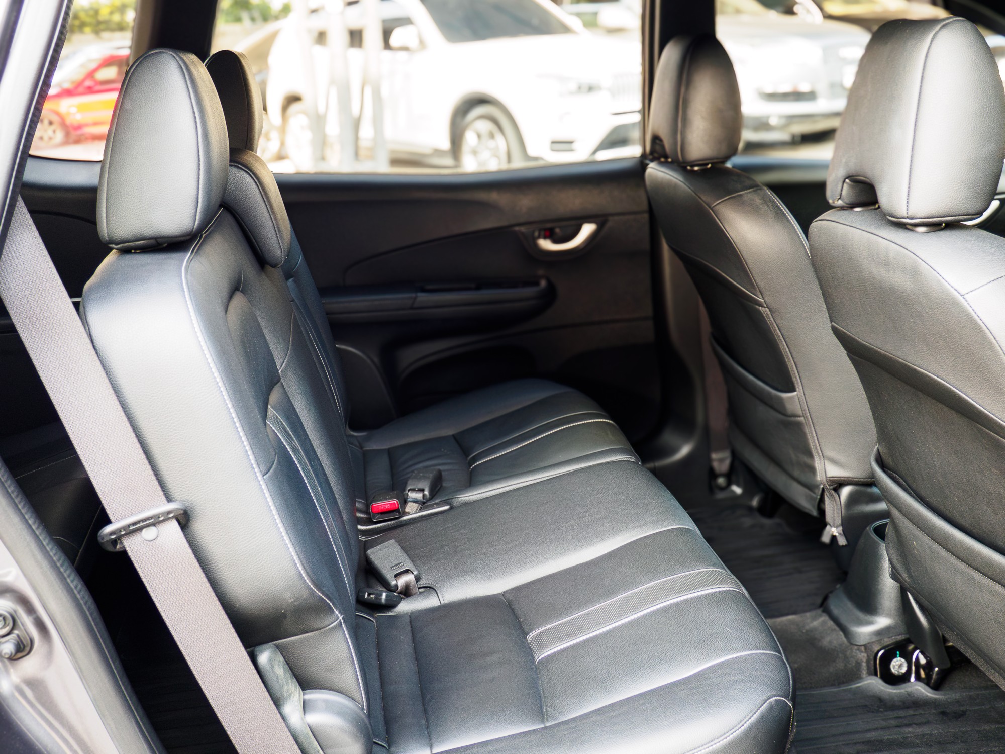 HONDA BR-V 1.5SV (รูปที่ 15)