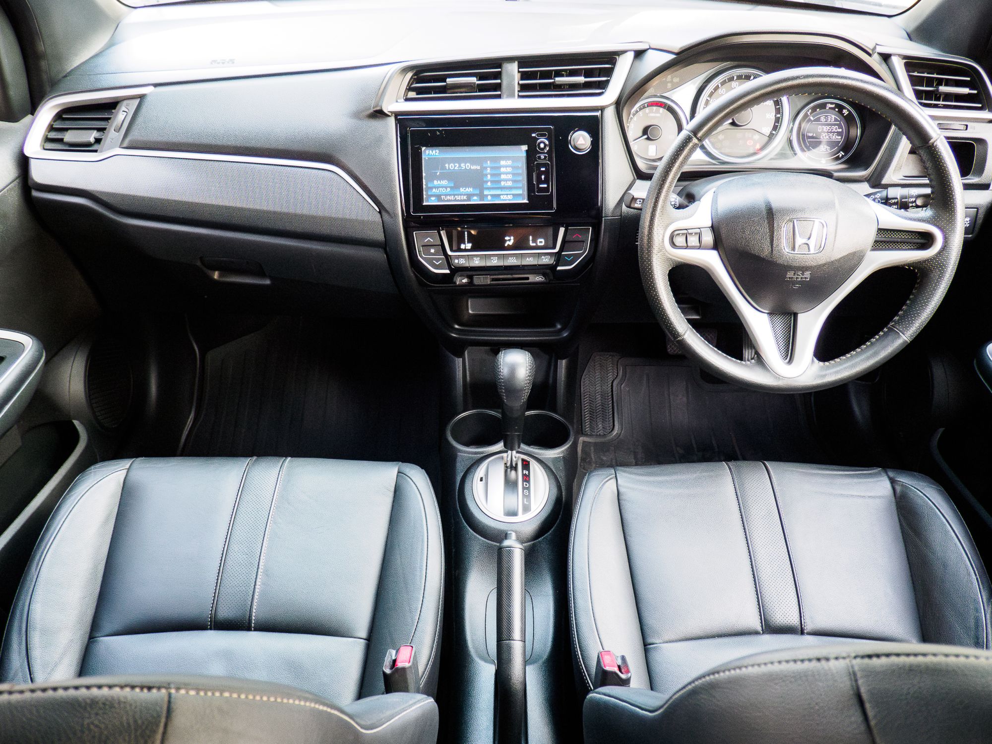 HONDA BR-V 1.5SV (รูปที่ 26)
