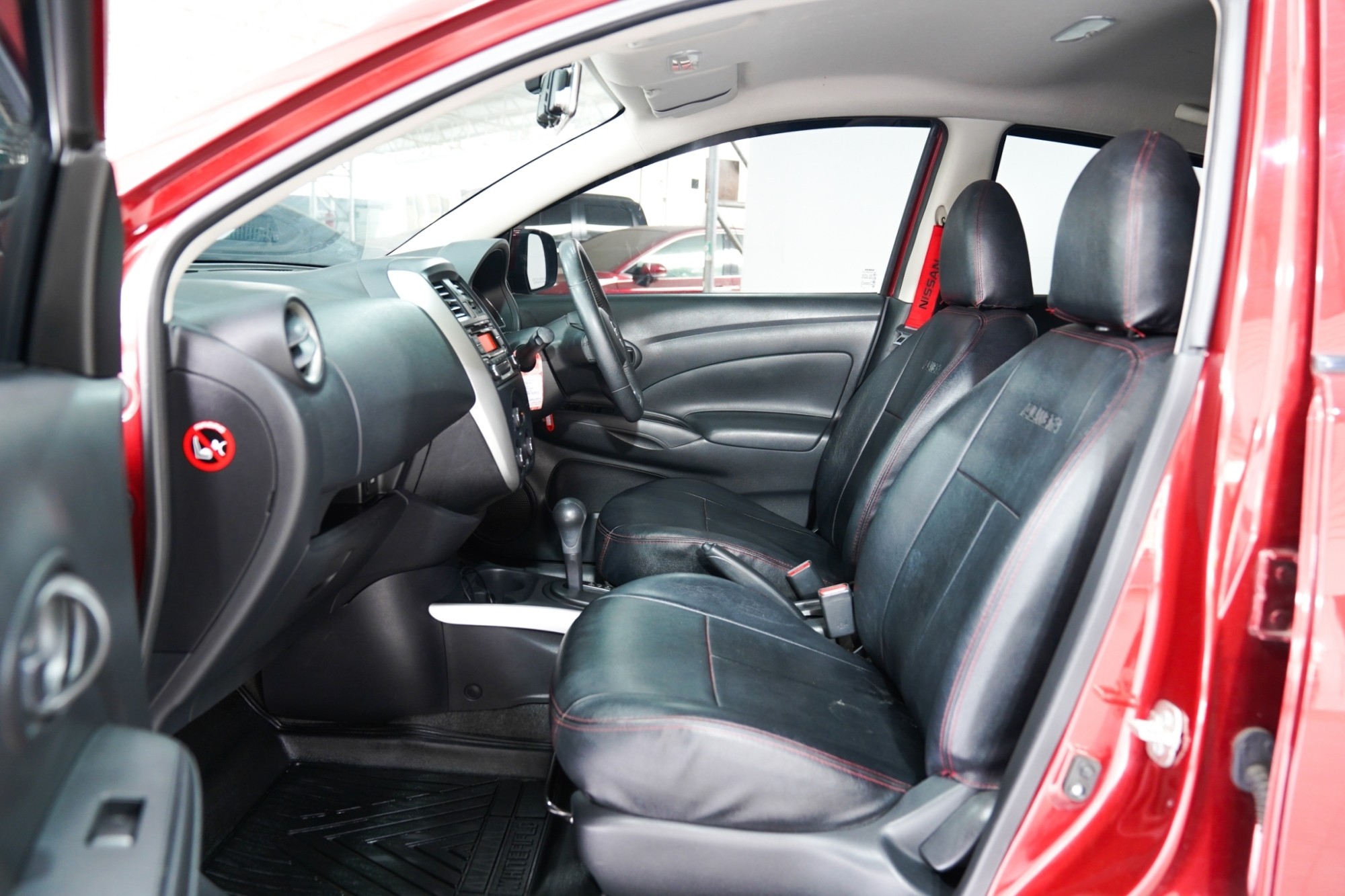 #NISSAN #ALMERA 1.2E CVT Sportech AT ปี2019 สีแดง (รูปที่ 15)
