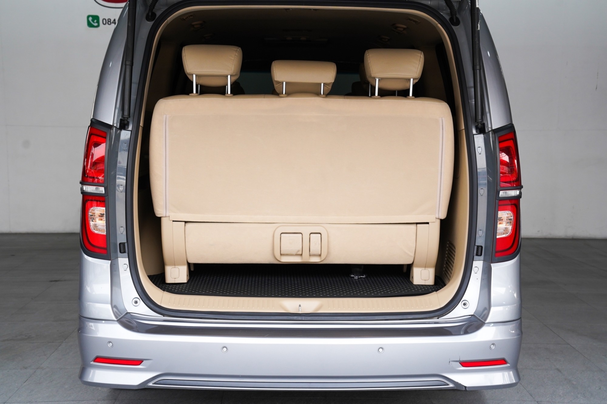 HYUNDAI #H1 2.5 Elite AT ปี2019 จดปี2020 สีเทา เลขไมล์ปัจจุบัน 75,xxx กม. เครื่องยนต์ ดีเซล (รูปที่ 4)