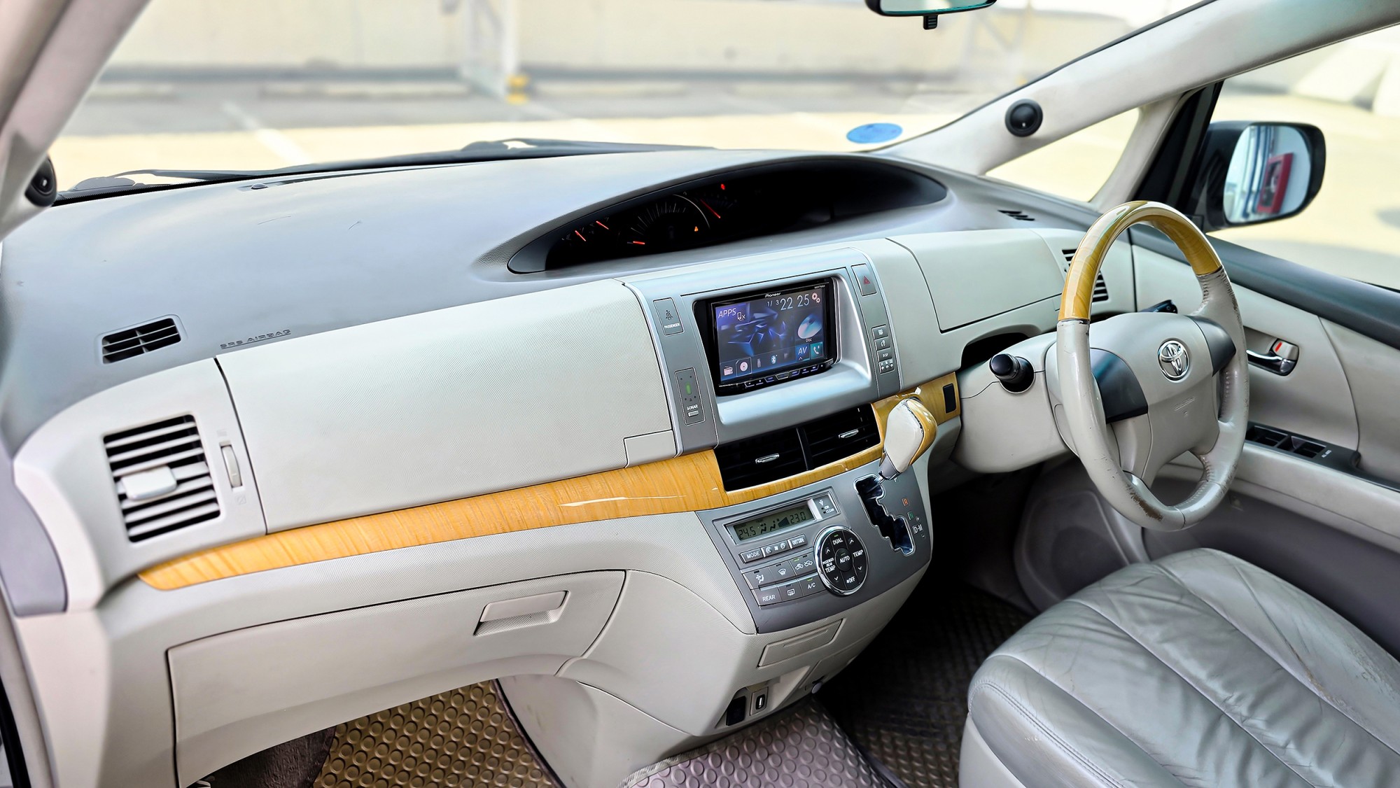 TOYOTA ESTIMA 2.4G AT ปี 2006 ไมล์ 33,000 กม. (รูปที่ 14)