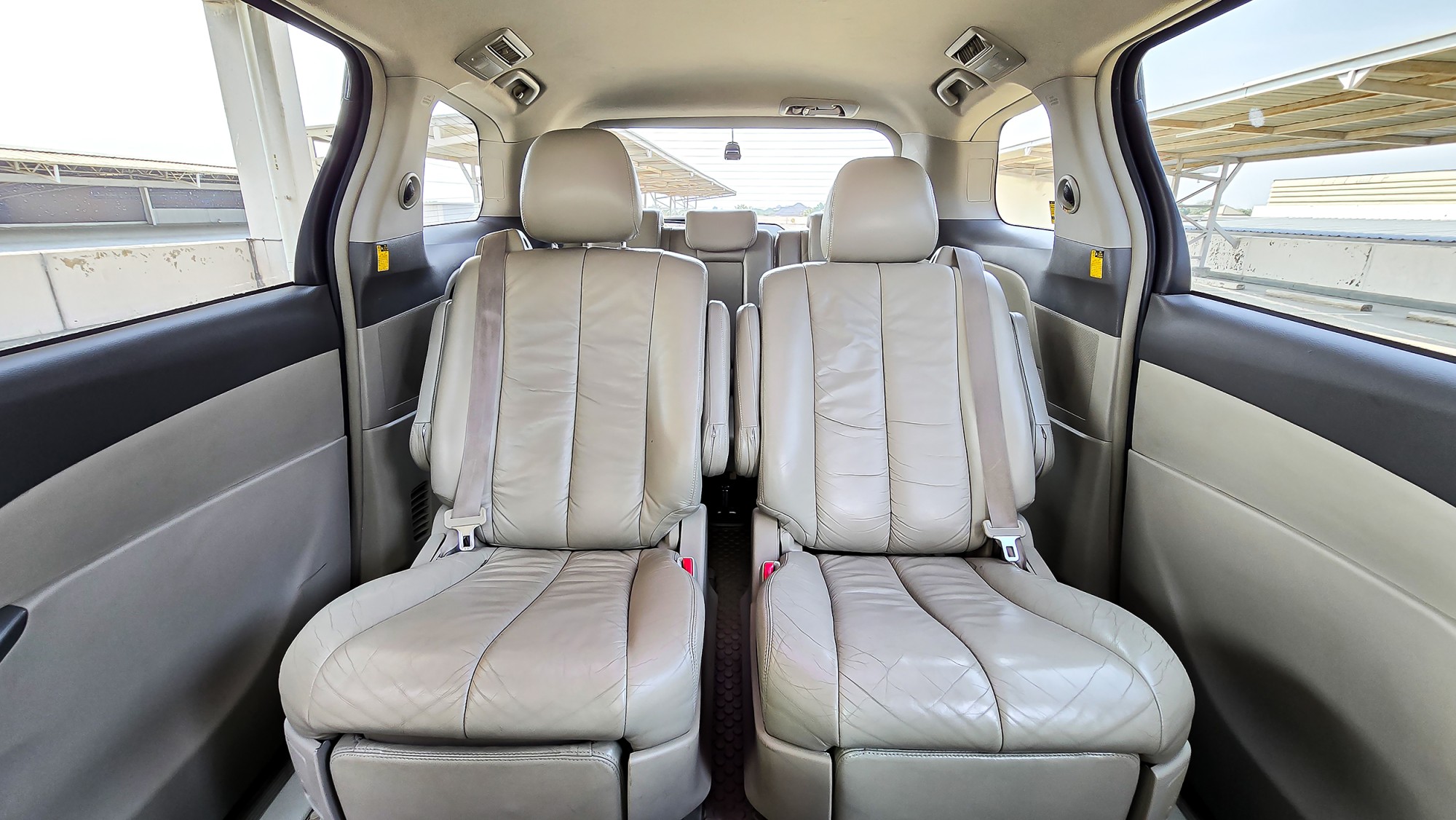 TOYOTA ESTIMA 2.4G AT ปี 2006 ไมล์ 33,000 กม. (รูปที่ 9)