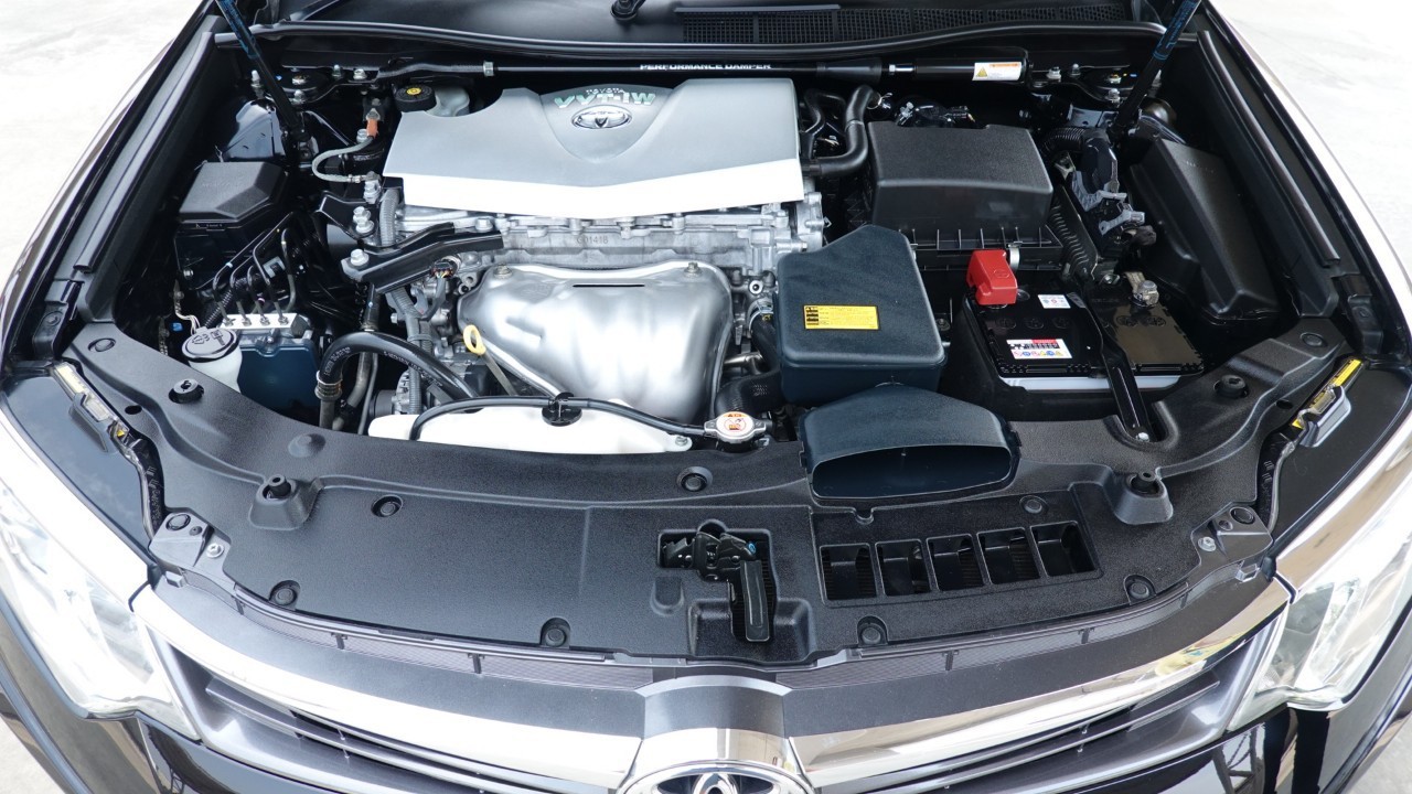Toyota Camry 2.0 Extremo MNC ปี 2017 สีดำ (รูปที่ 3)