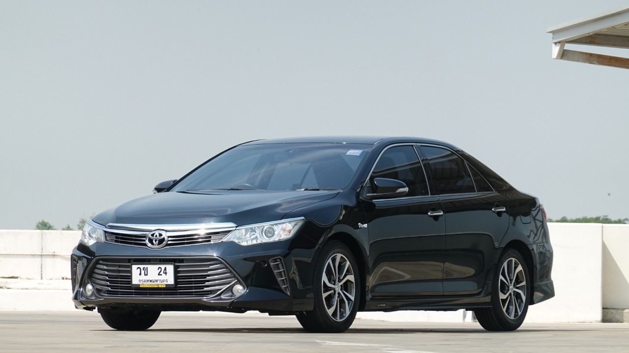 Toyota Camry 2.0 Extremo MNC ปี 2017 สีดำ (รูปที่ 16)