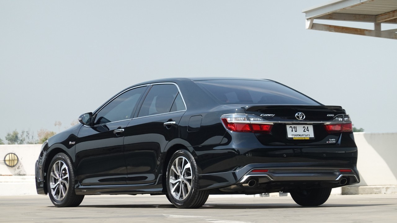 Toyota Camry 2.0 Extremo MNC ปี 2017 สีดำ (รูปที่ 12)
