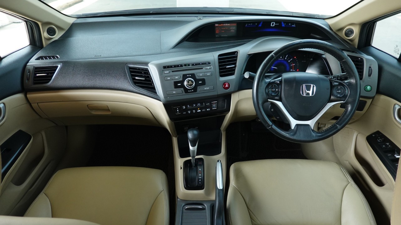 Honda Civic FB 1.8 E AT ปี 2013 สีดำ (รูปที่ 12)