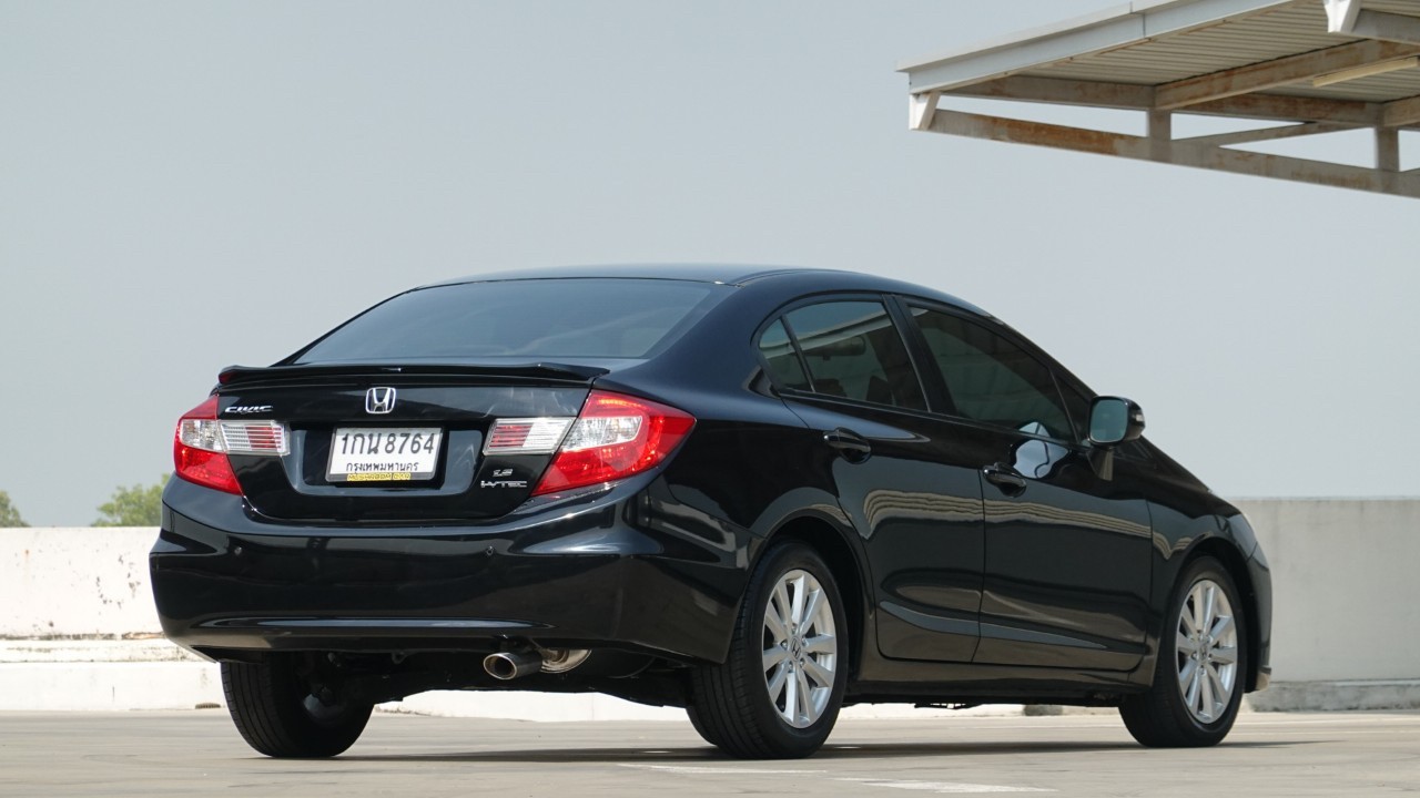 Honda Civic FB 1.8 E AT ปี 2013 สีดำ (รูปที่ 16)