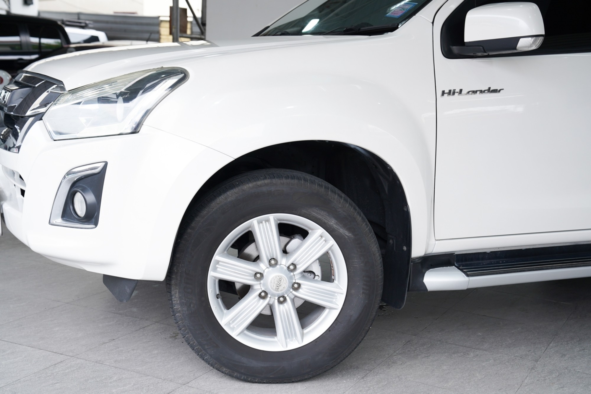 #ISUZU #DMAX CAB 4 1.9 Z AT ปี 2017 สีขาว (รูปที่ 10)