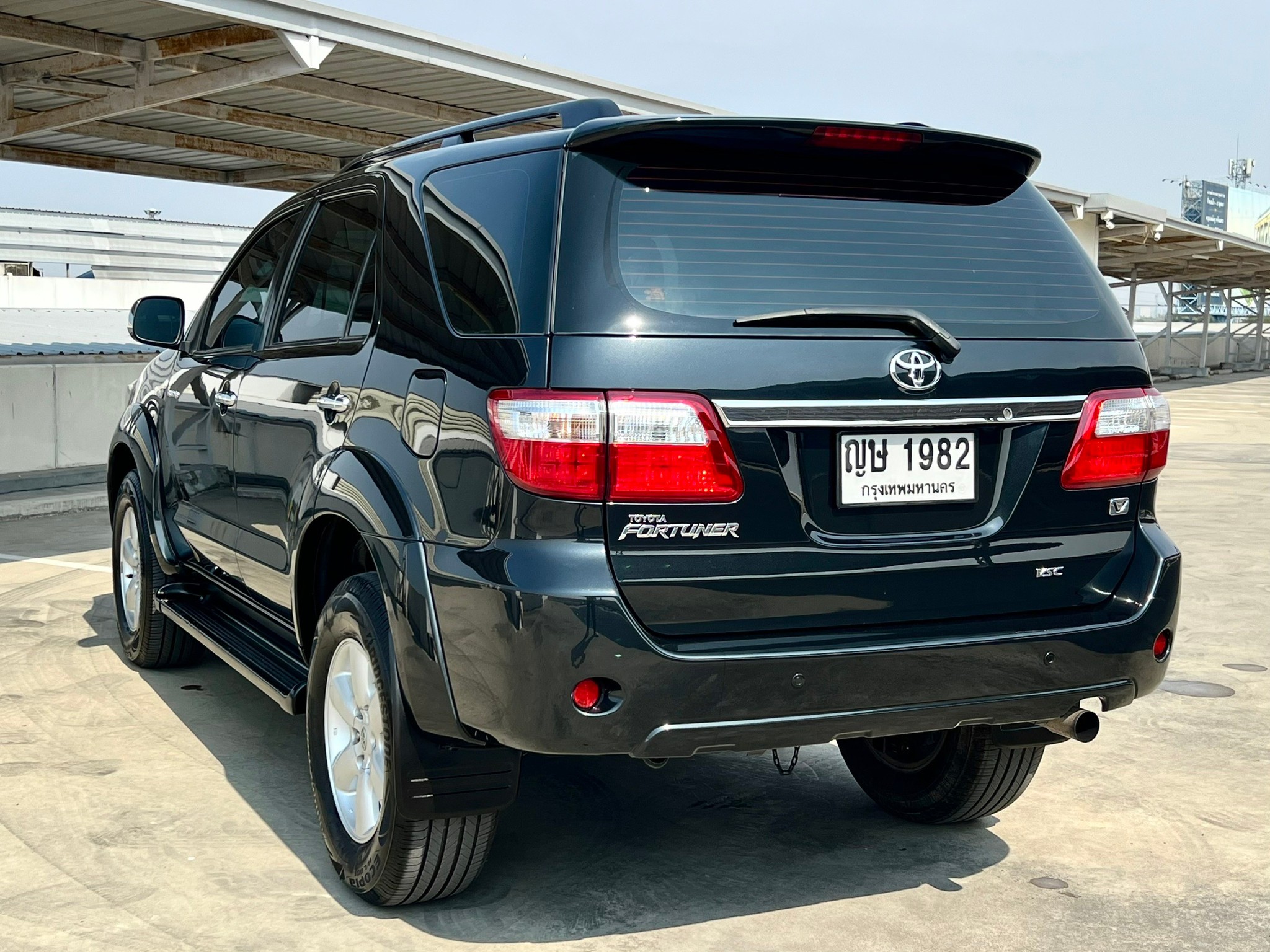 TOYOTA FORTUNER 3.0V ปี 2011 ออโต้ ไมล์แท้ 127,000 กม. (รูปที่ 17)