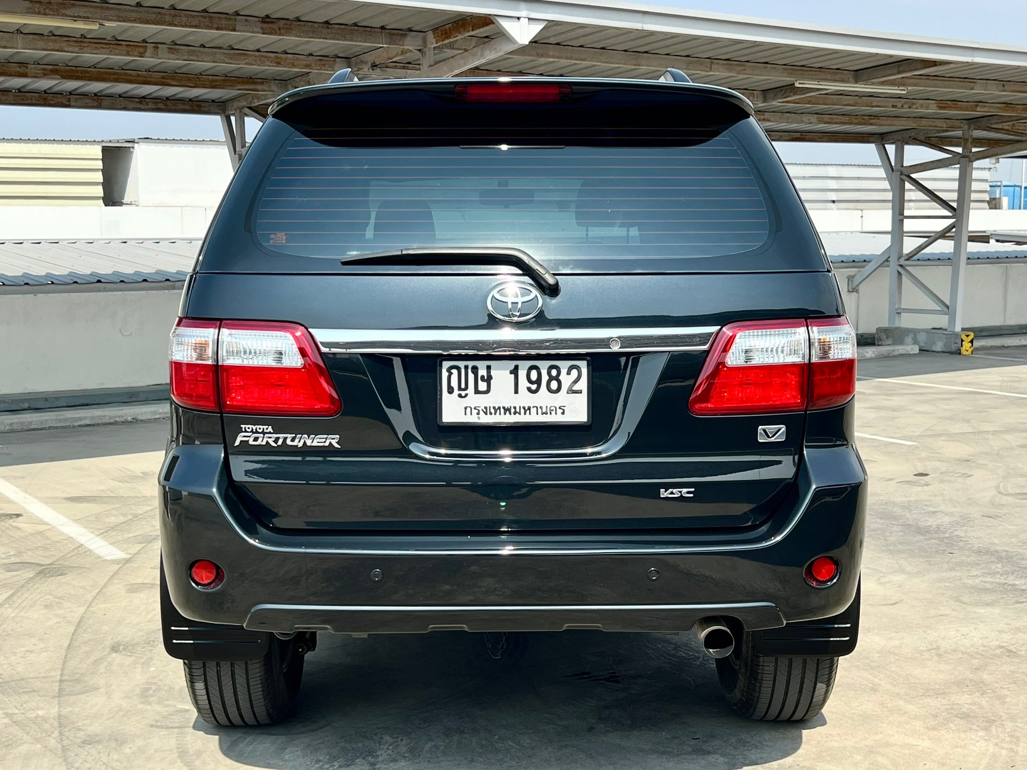 TOYOTA FORTUNER 3.0V ปี 2011 ออโต้ ไมล์แท้ 127,000 กม. (รูปที่ 16)