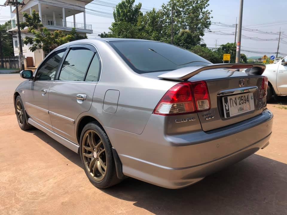 Honda Civic ES (Dimension) โฉม ตาเหยี่ยว 04-05 ปี 2005 สีเทา (รูปที่ 4)