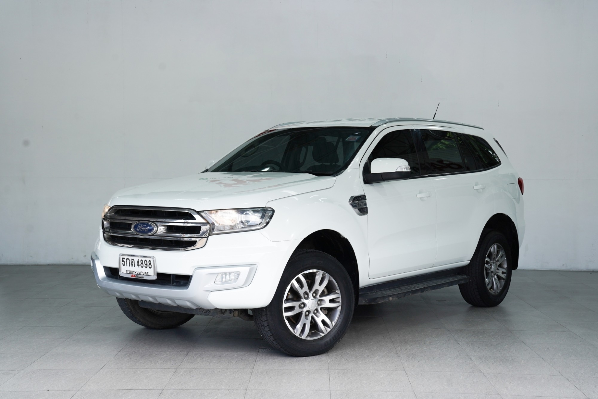 #FORD #EVEREST 2.2 TITANIUM AT ปี 2016 สีขาว