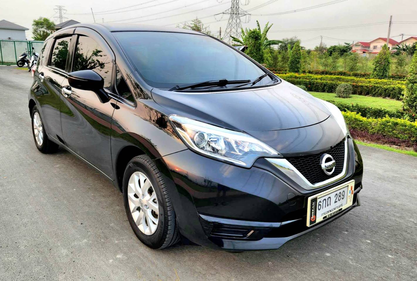 Nissan Note V มีจอ ปุ่ม Start 1.2 ปี 2017 ไมล์ 120,000 kmเท่านั้น!!!!!! (รูปที่ 2)