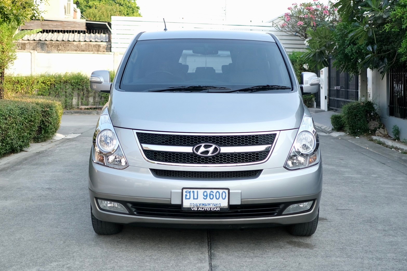 Hyundai H1 2.5 Deluxe (A2) ออโต้ ดีเซล สีเทา ปี2012 ไมล์ 1xx,xxx กม.☑️ (รูปที่ 10)