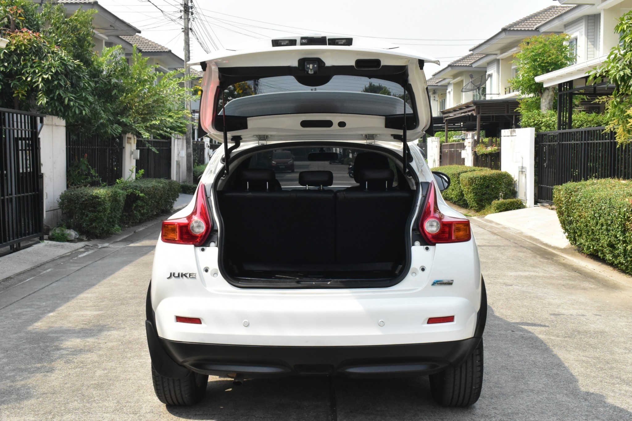 Nissan Juke 1.6V ปี2014 ไมล์ 100,000 กม. (รูปที่ 11)