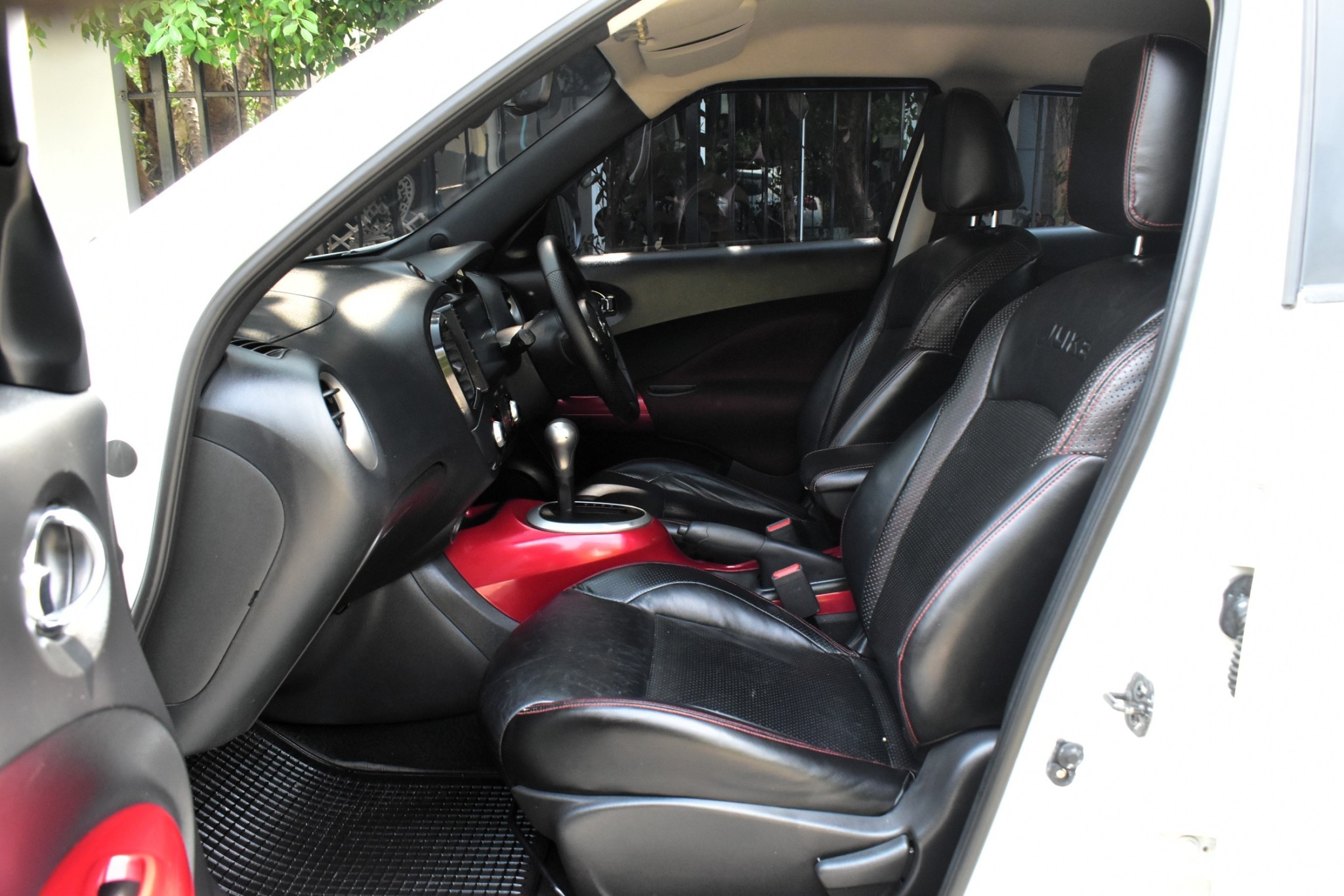 Nissan Juke 1.6V ปี2014 ไมล์ 100,000 กม. (รูปที่ 5)