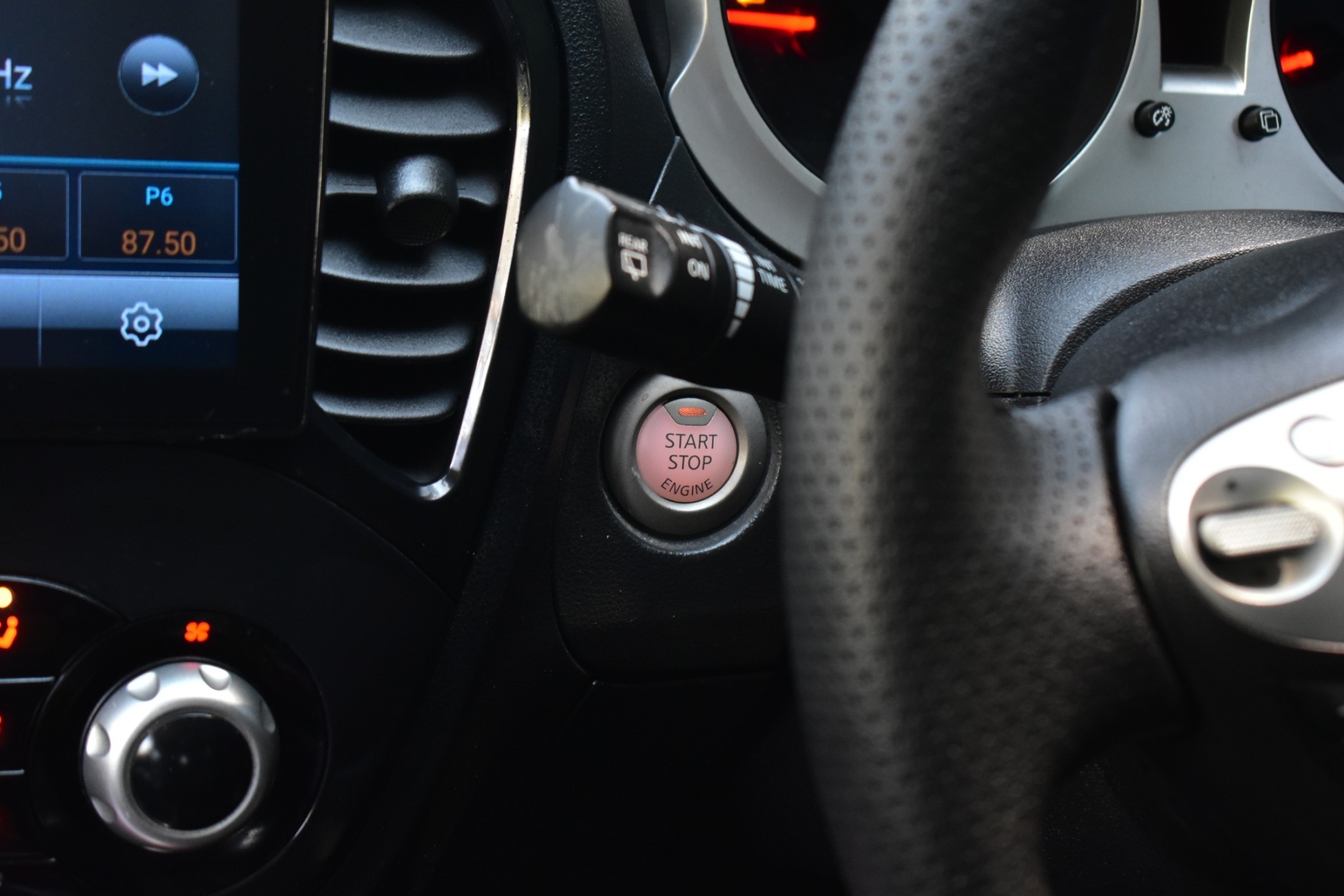 Nissan Juke 1.6V ปี2014 ไมล์ 100,000 กม. (รูปที่ 7)