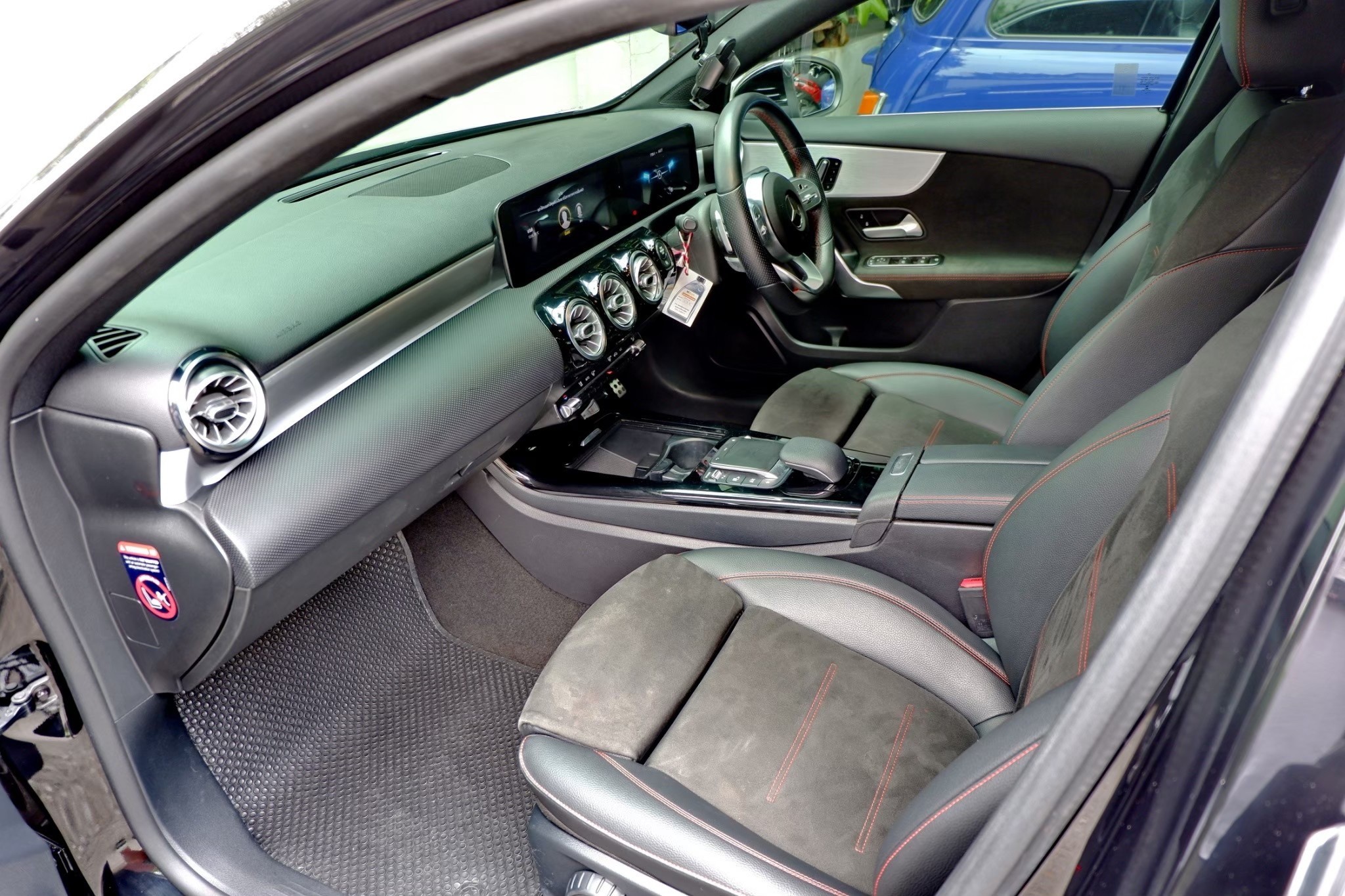 Mercedes Benz A200 AMG ปี 2020 วิ่ง 75,xxx KM. (รูปที่ 5)