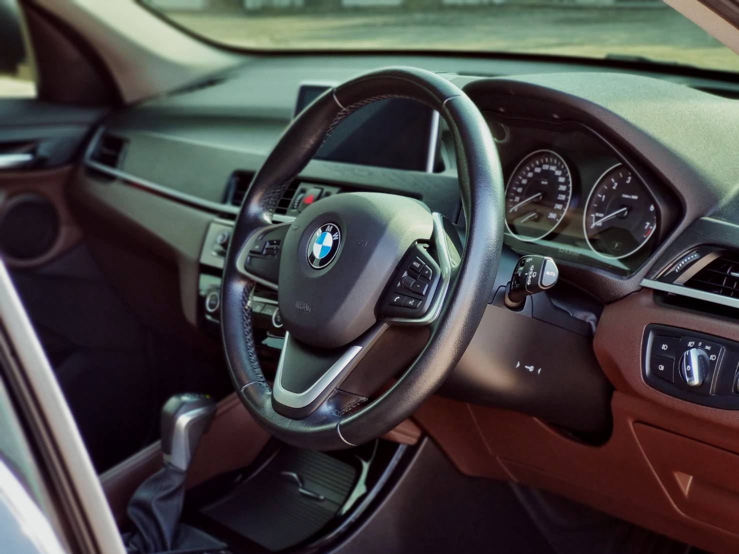 BMW sDrive18i X-Line ปี 2018 ไมล์ 97,xxx km รถสวย สภาพดีมาก (รูปที่ 9)