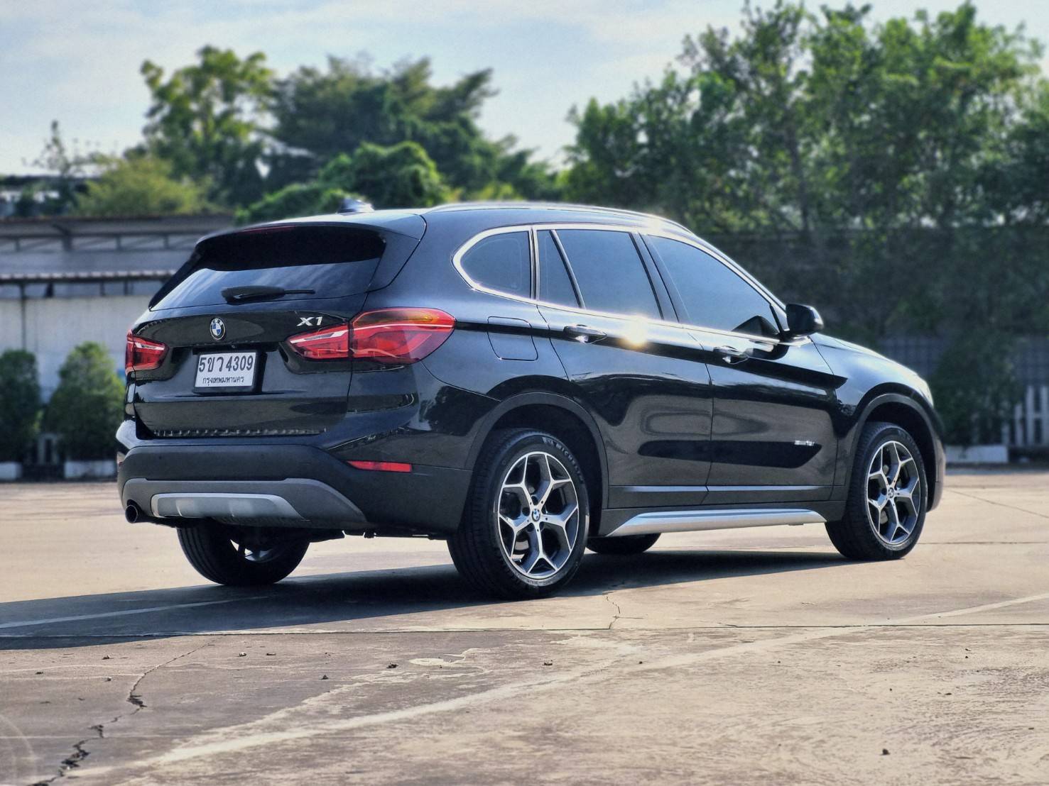 BMW sDrive18i X-Line ปี 2018 ไมล์ 97,xxx km รถสวย สภาพดีมาก (รูปที่ 4)