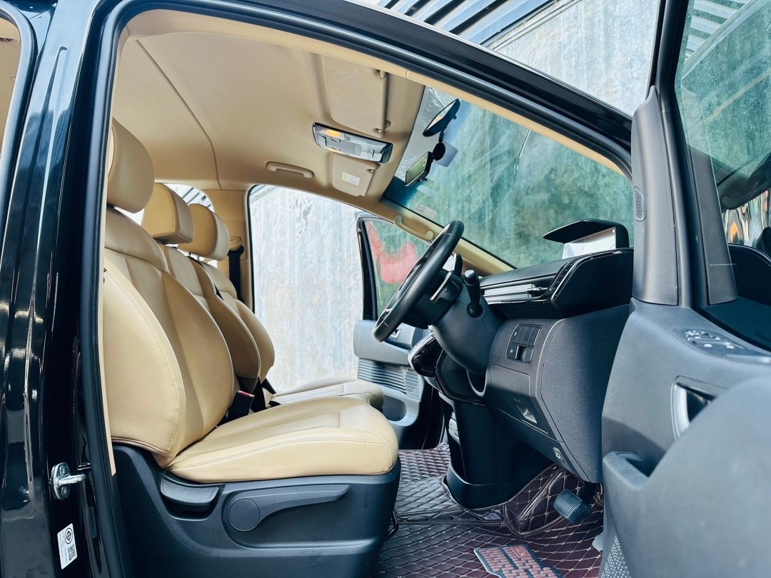 2022 HYUNDAI Staria 2.2 S 8AT ไมล์ 50,000 กม (รูปที่ 9)
