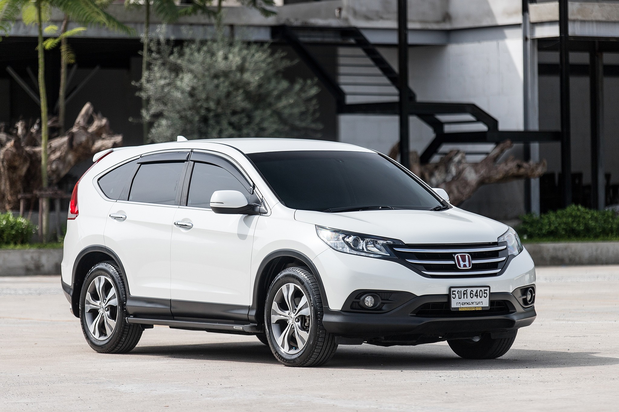 Honda CRV 2.4EL ขับ2 ปี 2014 สีขาว auto ไมล์ 140,000 กม. (รูปที่ 12)