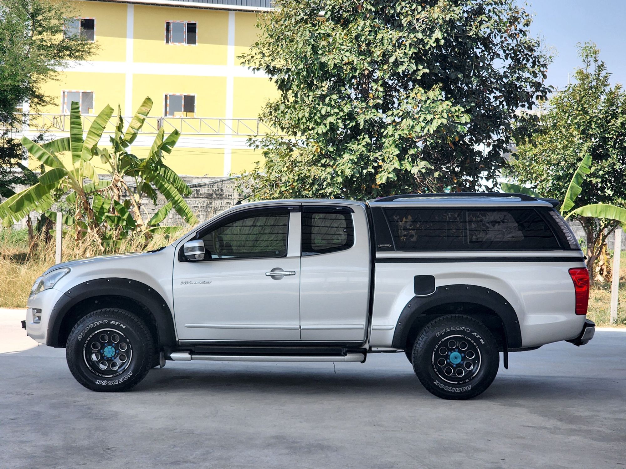 ISUZU D-max Space Cab 2.5Z Hi-lander VGS M/T ปี 2015 (รูปที่ 11)