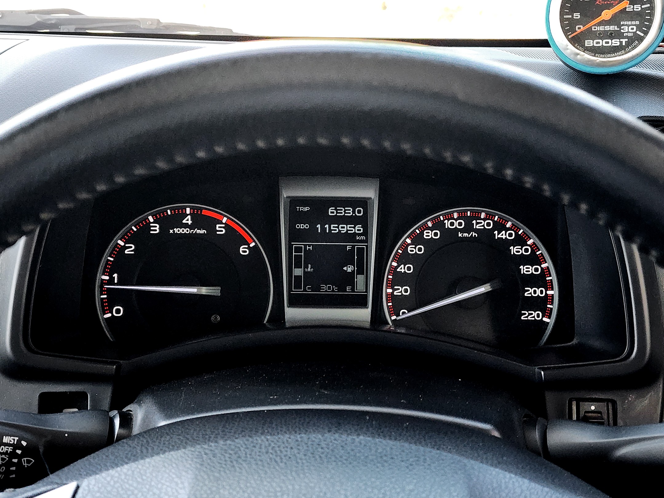 ISUZU D-max Space Cab 2.5Z Hi-lander VGS M/T ปี 2015 (รูปที่ 4)