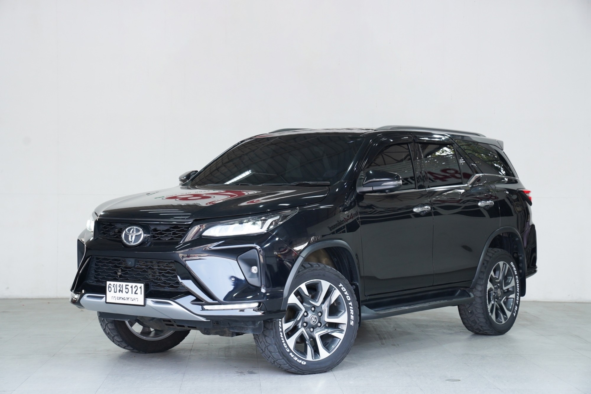 #TOYOTA #FORTUNER 2.4 LEGENDER 4WD AT ปี2021 จด2022 สีดำ (รูปที่ 15)