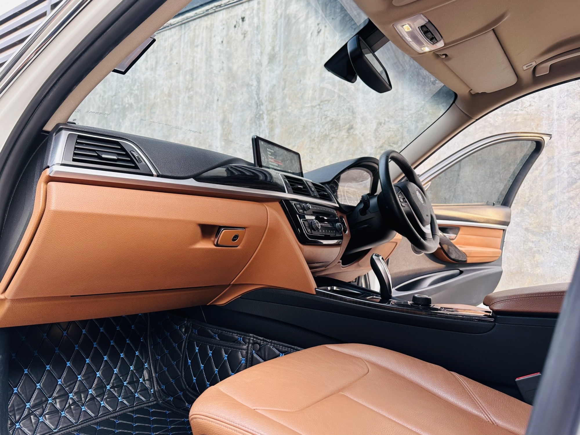 2016 แท้ BMW SERIES 3, 320d โฉม F30 ไมล์ 30,000 กม. โทร.0922639576 เอ๋ (รูปที่ 14)