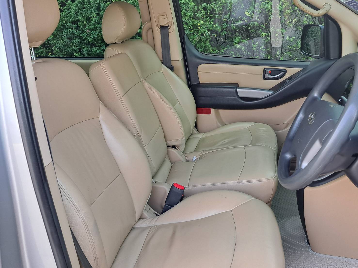 HYUNDAI H1 2.5 TOURING แต่งELUTE MNCกระจังหน้าตั้ง ประหยัดน้ำมัน รถสวยพร้อมใช้ (รูปที่ 18)