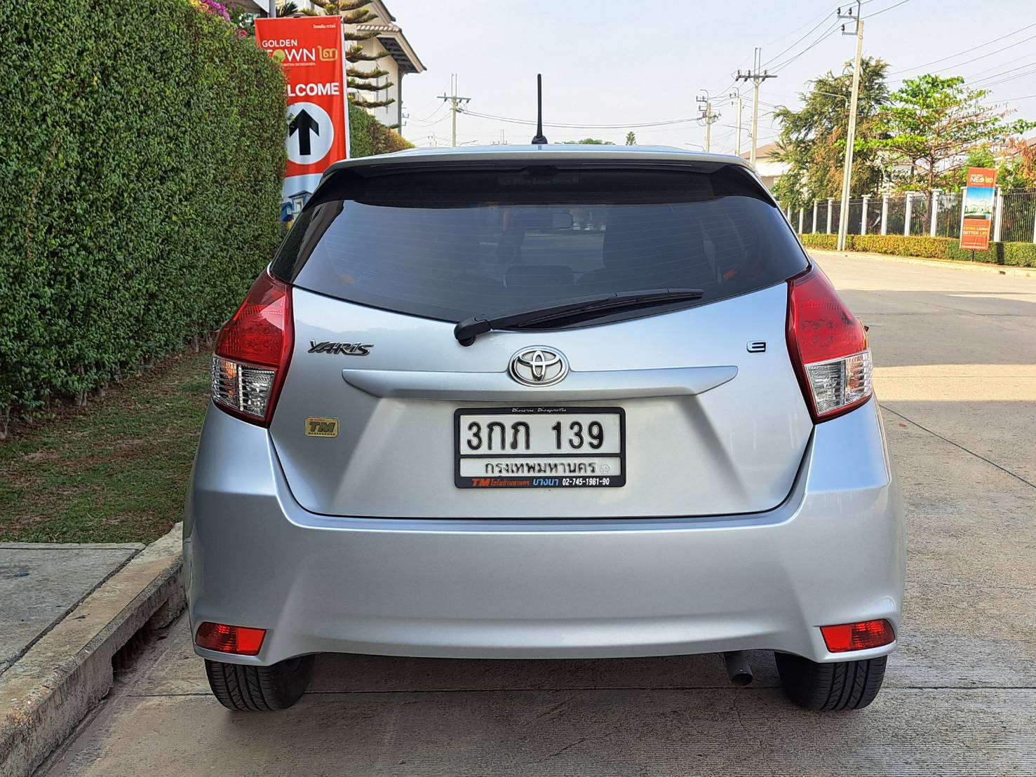 TOYOTA YARIS 1.2E ปี2014 5ประตู ไมล์น้อย63,000 มือเดียว รถสวยไม่มีชน