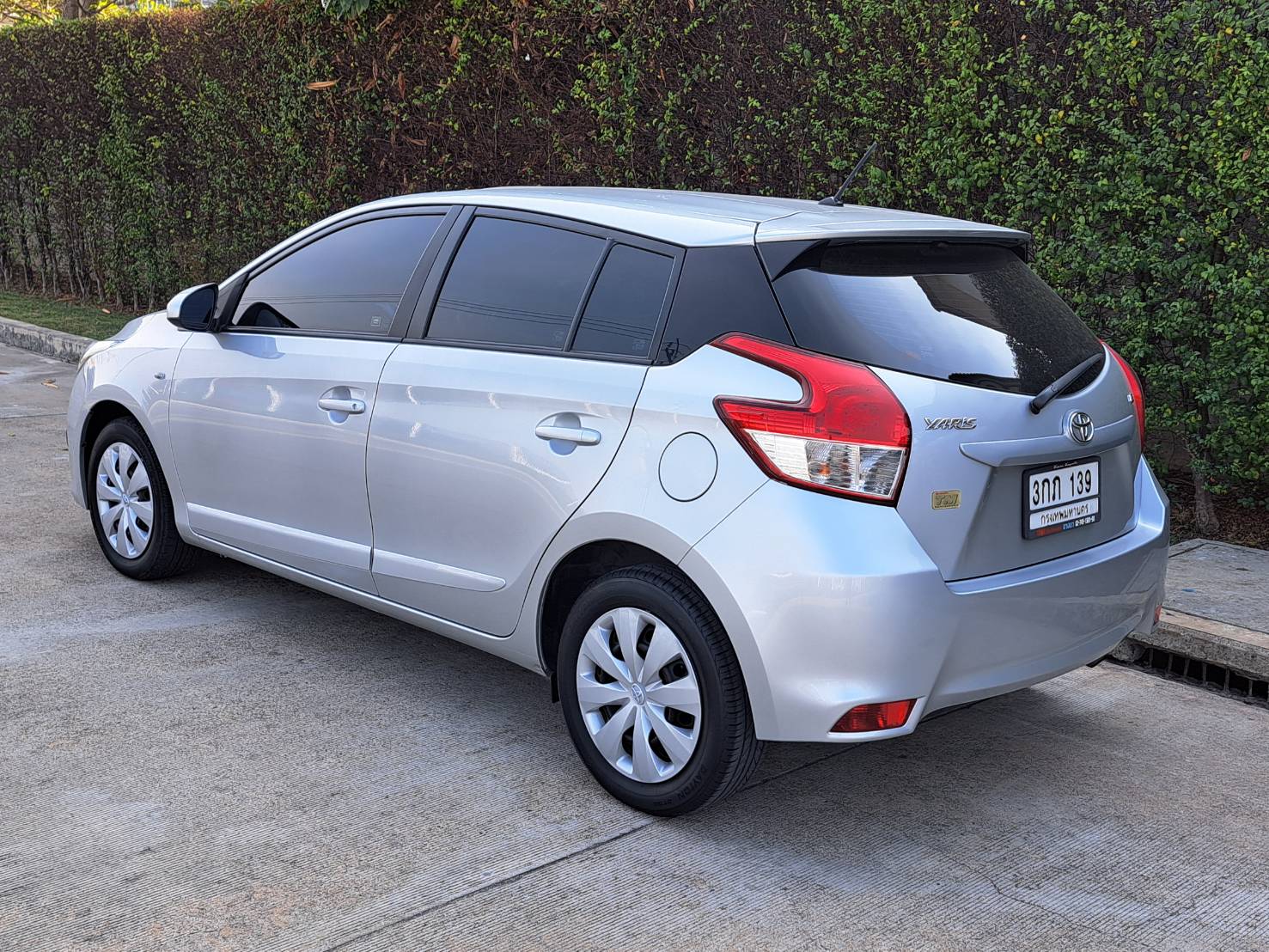 TOYOTA YARIS 1.2E ปี2014 5ประตู ไมล์น้อย63,000 มือเดียว รถสวยไม่มีชน