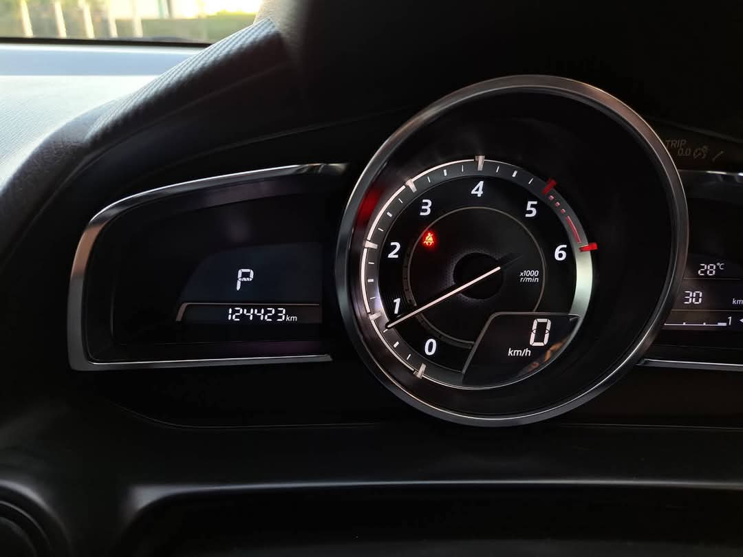 MAZDA2 1.5 D SPORT HIGH PLUS มือเดียว ไมล์น้อย12x,xxx Km.ประหยัดน้ำมันมาก ปี16จด17 ตัวสุดท้ายไฟหน้าLED (รูปที่ 12)