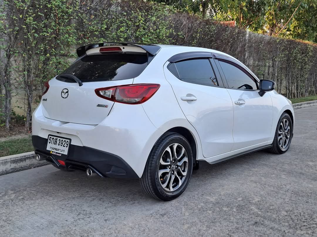 MAZDA2 1.5 D SPORT HIGH PLUS มือเดียว ไมล์น้อย12x,xxx Km.ประหยัดน้ำมันมาก ปี16จด17 ตัวสุดท้ายไฟหน้าLED (รูปที่ 4)