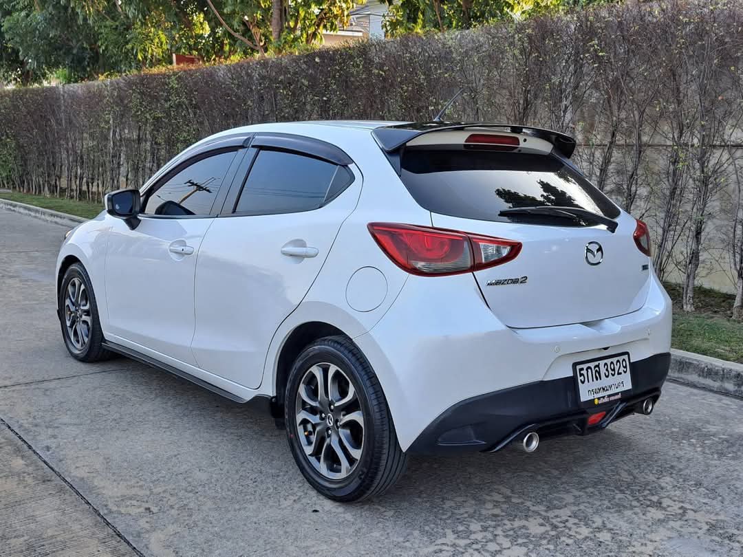 MAZDA2 1.5 D SPORT HIGH PLUS มือเดียว ไมล์น้อย12x,xxx Km.ประหยัดน้ำมันมาก ปี16จด17 ตัวสุดท้ายไฟหน้าLED (รูปที่ 3)