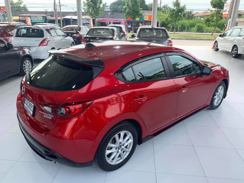 Mazda 3 Hatchback ปี 2015 สีแดง (รูปที่ 6)