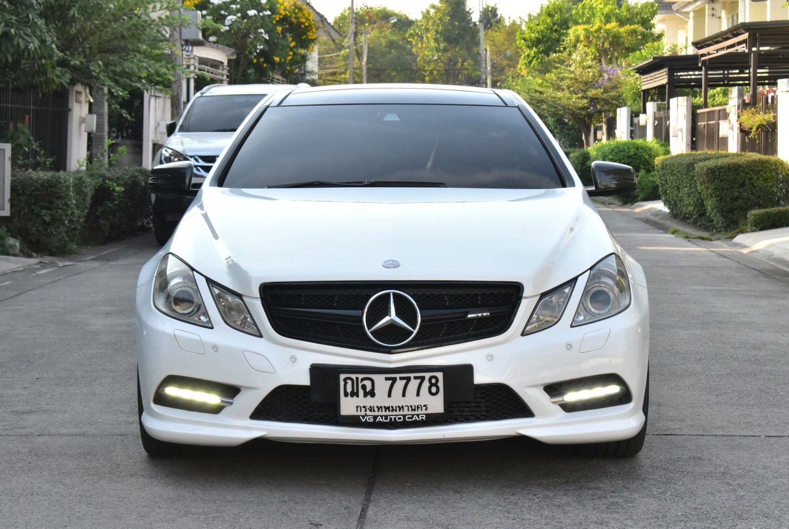 Mercedes-benz E200 CGI COUPE ไมล์ 90,000 กม. (รูปที่ 4)