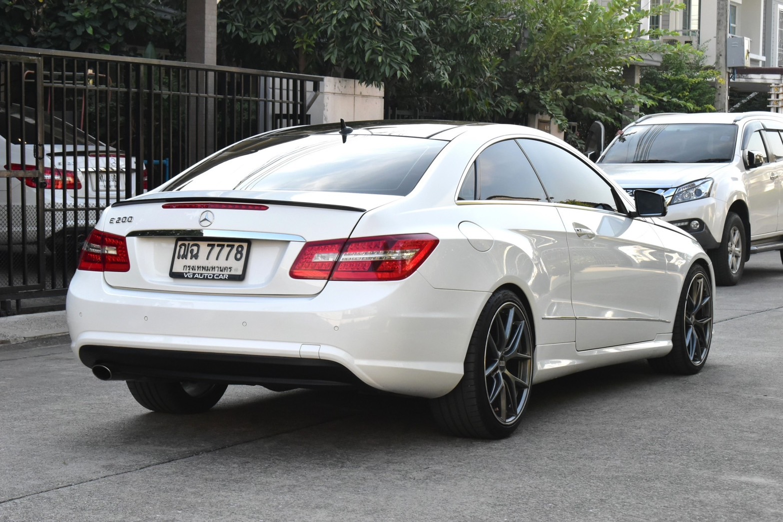 Mercedes-benz E200 CGI COUPE ไมล์ 90,000 กม. (รูปที่ 7)