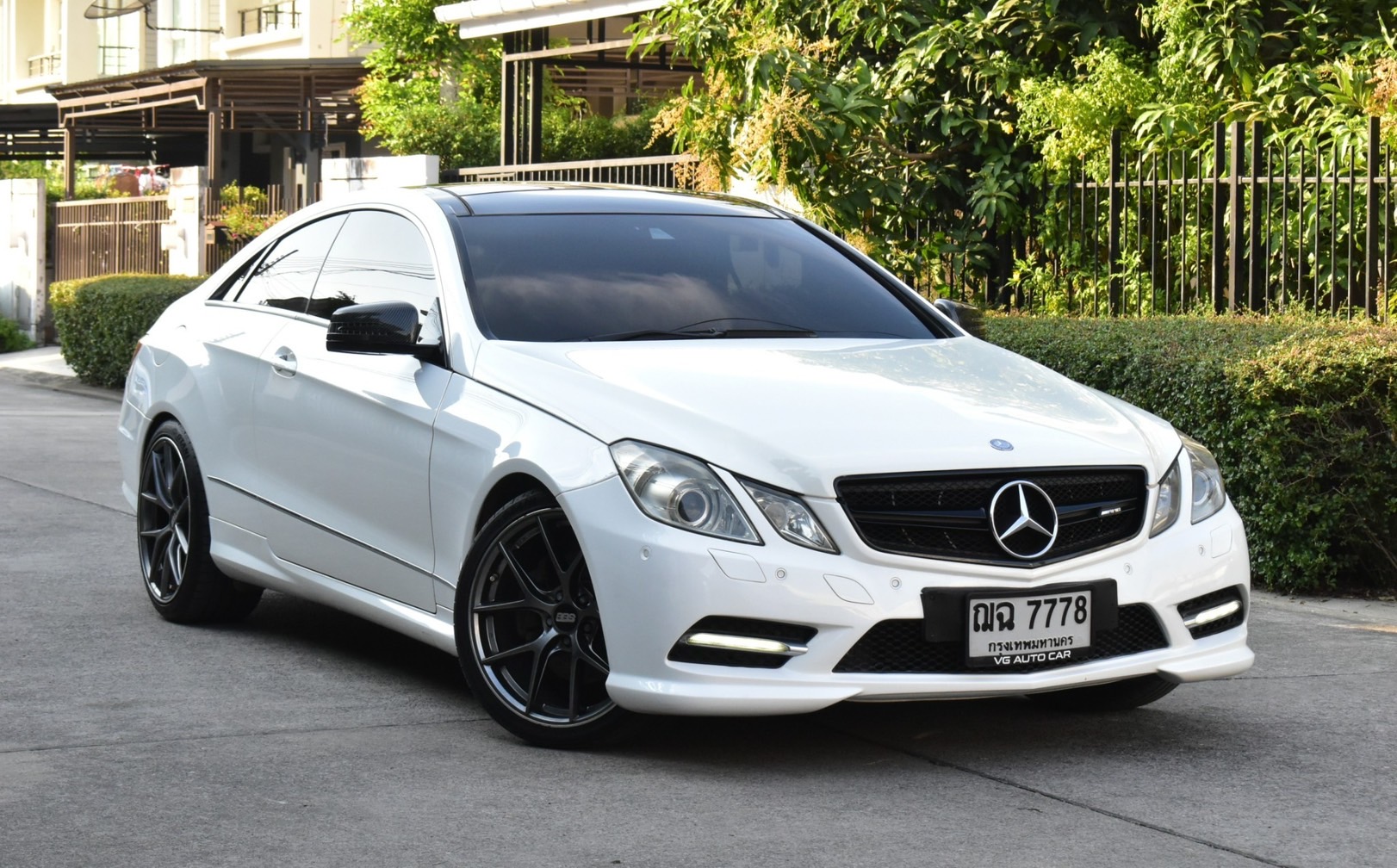 Mercedes-benz E200 CGI COUPE ไมล์ 90,000 กม. (รูปที่ 5)